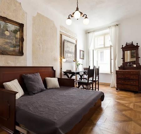 Old Town Apartment Prága Kültér fotó
